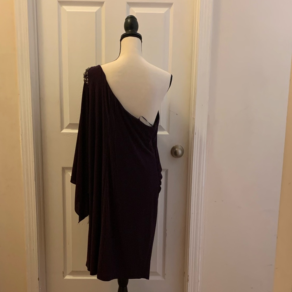 Dress - Picture 3 of 4